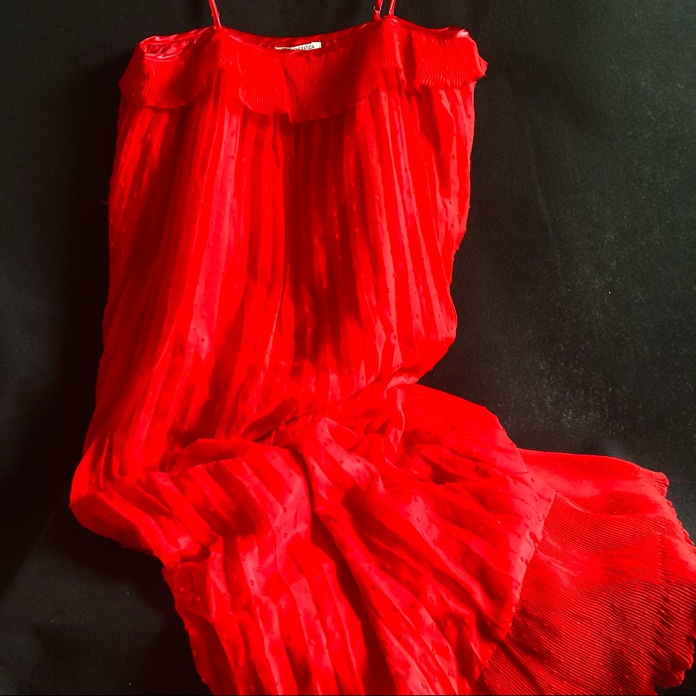 *Free Generation Red Maxi - Picture 3 of 16